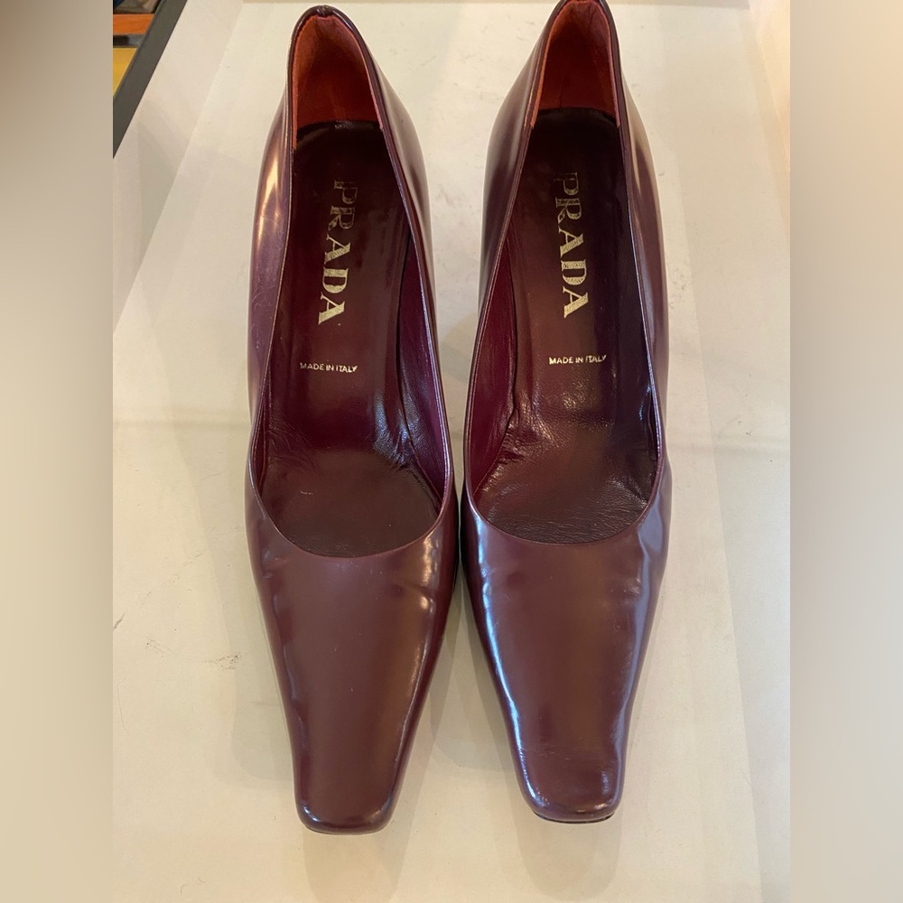 Prada burgundy low heels for woman - Picture 1 of 10